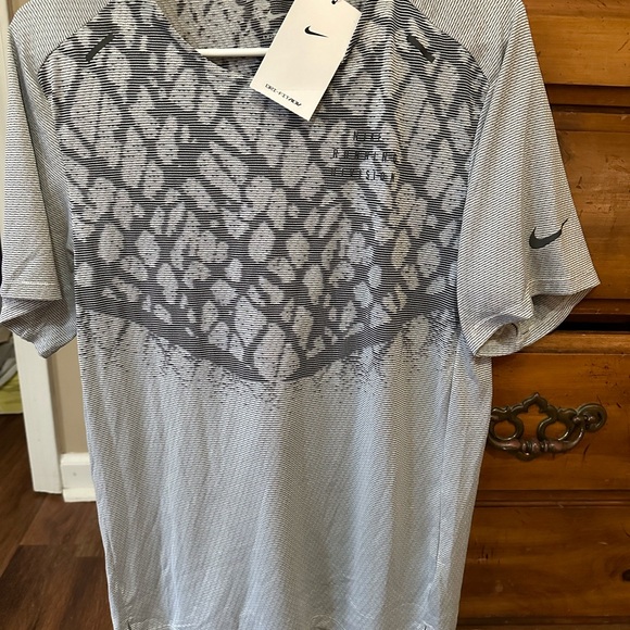 Nike Dri-fit running division. NWT. Men’s size small - Picture 3 of 5